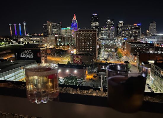 kansas/western-kansas/bar/the-mercury-room-bar