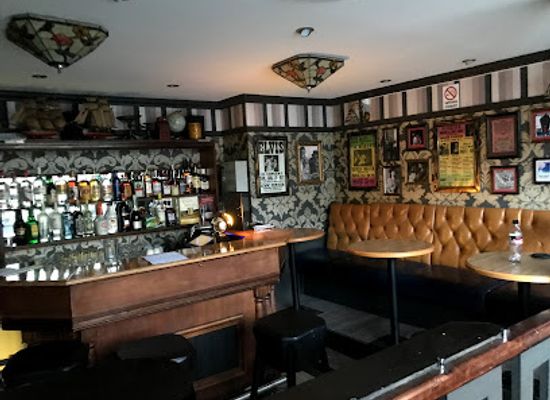 norway/alesund/bar/molla