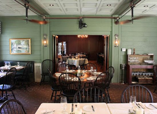 delaware/fort-delaware-state-park/bar/buckley-s-tavern