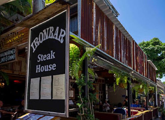 australia/port-douglas/bar/ironbar
