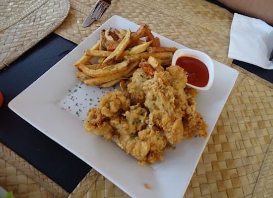 the-bahamas/nassau/cable-beach/bar/harvey-s-bar-lounge