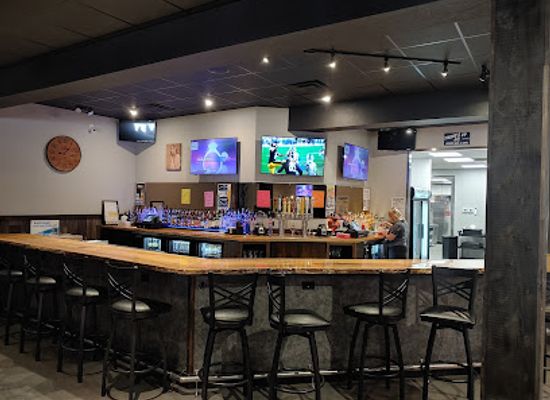 michigan/the-thumb/bar/thumbs-up