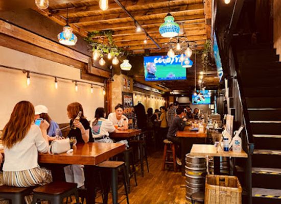 japan/sapporo/maruyama-park/bar/bearfoot