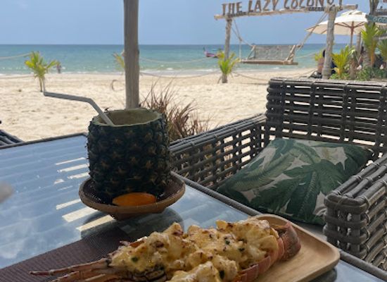 thailand/andaman-coast/bar/the-lazy-coconut
