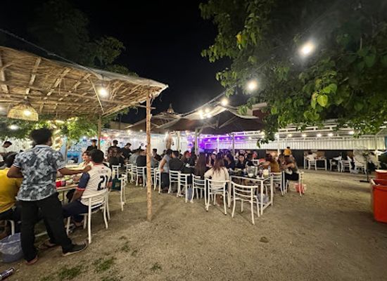 cambodia/svay-rieng/bar/dork-chet