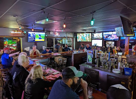 florida/tampa-bay-area/bar/original-pinehurst-pub