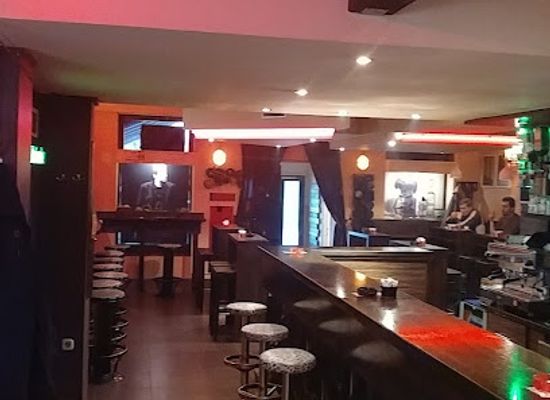 bosnia-and-herzegovina/bihac/bar/caffe-bar-piramida