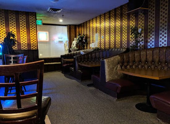 oregon/mount-hood-national-forest/bar/golden-rose-lounge