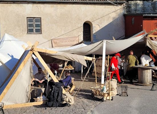 sweden/visby/bar/mjodbaren-pa-medeltidsveckan