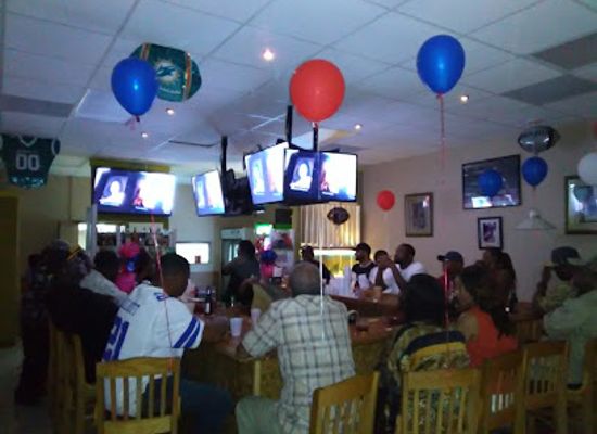 the-bahamas/grand-bahama-island/bar/fans-sports-bar-and-grill