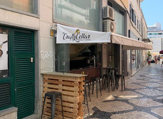 portugal/cascais/bar/the-crafty-cellar