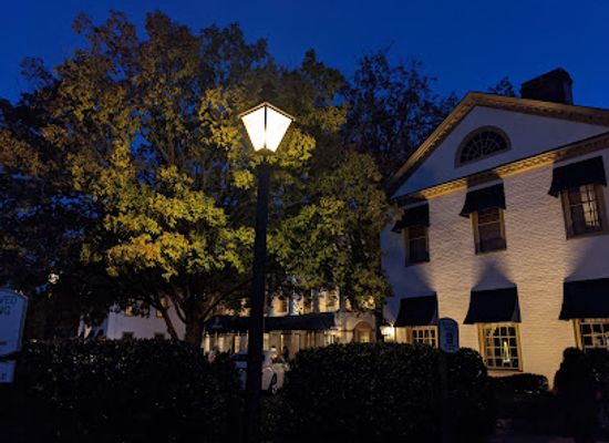 virginia/historic-triangle/bar/terrace-goodwin-rooms