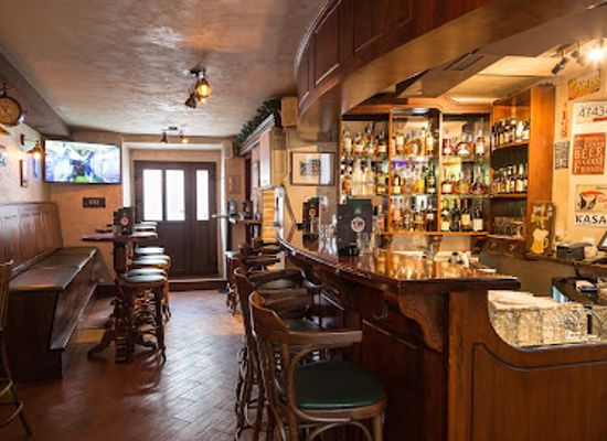 montenegro/budva/bar/old-town-pub-budva