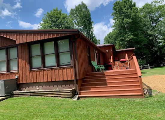 west-virginia/greenbrier-river-trail/bar/the-lodge-on-the-greenbrier-river