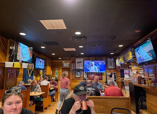 west-virginia/new-river-gorge-national-park-and-preserve/bar/elliott-s-whitewater-bar-grill