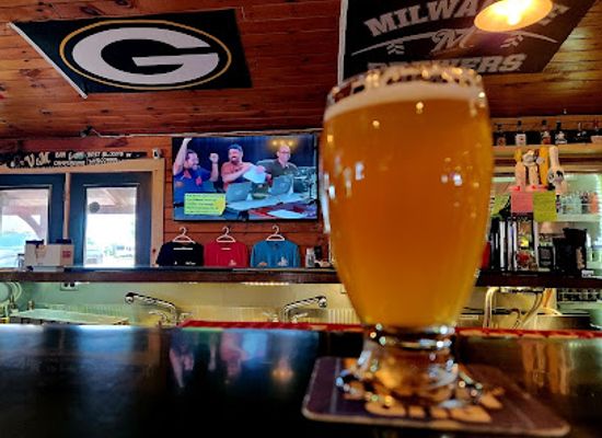 wisconsin/blue-hills/bar/v-m-bar-and-campground