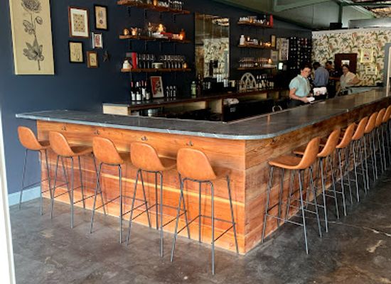 tennessee/memphis/bar/knifebird-wine-bar