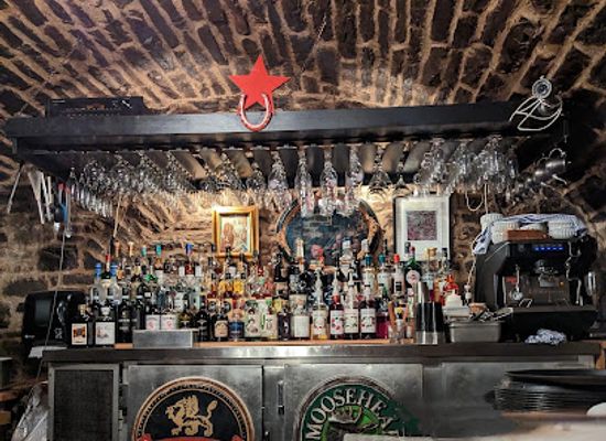 canada/quebec-city/old-quebec/bar/pub-l-oncle-antoine