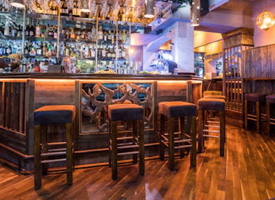 ireland/county-cork/bar/the-raven-bar