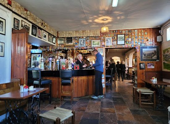 ireland/cliffs-of-moher/bar/gus-o-connor-s-pub