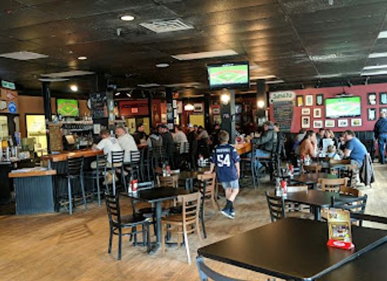 new-hampshire/sullivan-county/bar/salt-hill-pub-lebanon