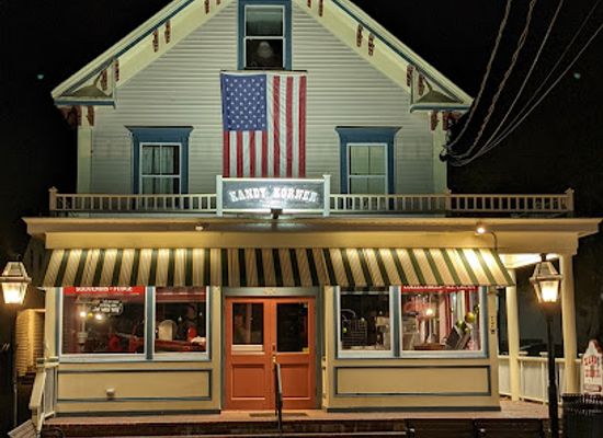 massachusetts/cape-cod/bar/embargo