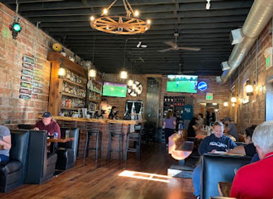 washington/the-skagit-valley/bar/train-wreck-bar-grill