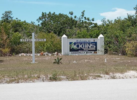 the-bahamas/acklins/bar/hanna-s-airport-restaurant-bar