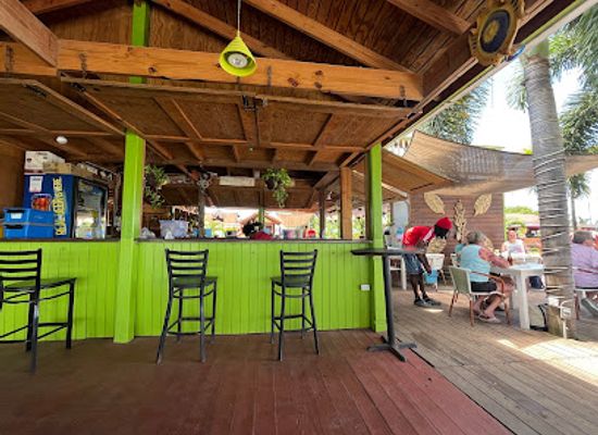 saint-kitts-and-nevis/nevis-peak/bar/lime-beach-bar
