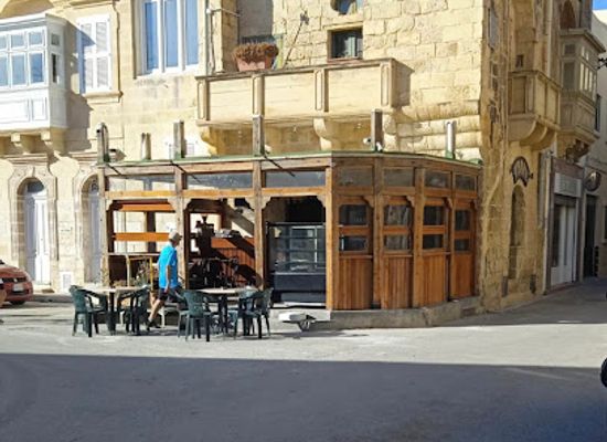 malta/dwejra-bay/bar/george-s-bar