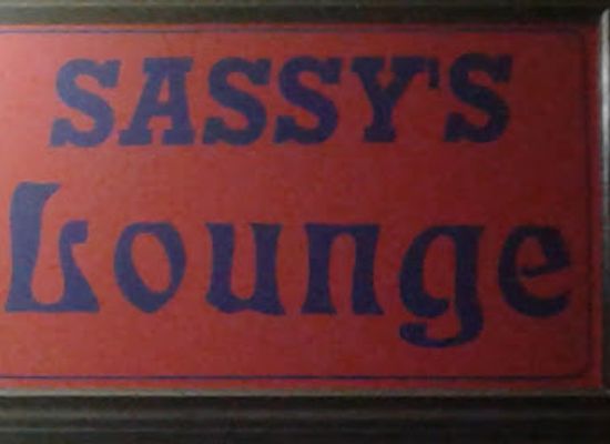 jamaica/ocho-rios/bar/sassy-s-lounge