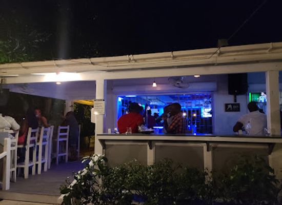 barbados/south-coast/bar/6mix-bar-kitchen
