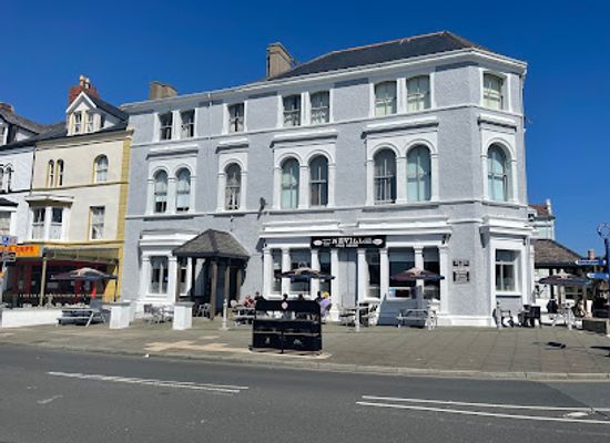 united-kingdom/llandudno/bar/the-nevill
