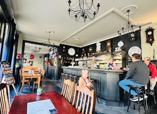 belgium/nieuwpoort/bar/5-voor-twaalf