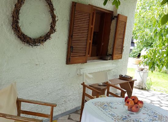 greece/peloponnese/bar/klio-s-honey-farm