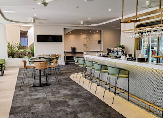 australia/the-whitsundays/bar/reef-view-lounge