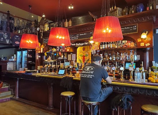 france/la-rochelle/bar/the-jolly-sailor
