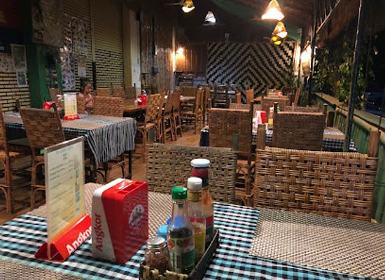 cambodia/ratanakiri/bar/the-green-carrot-restaurant-bar