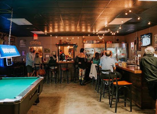 florida/space-coast/bar/the-salty-fox