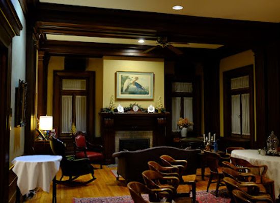 connecticut/new-london-county/bar/thames-club