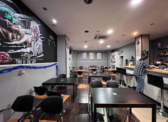 spain/extremadura/bar/bar-restaurante-el-halcon-milenario-drinks-games
