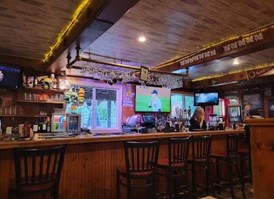 michigan/southwest-michigan/bar/featherbone-restaurant-lounge