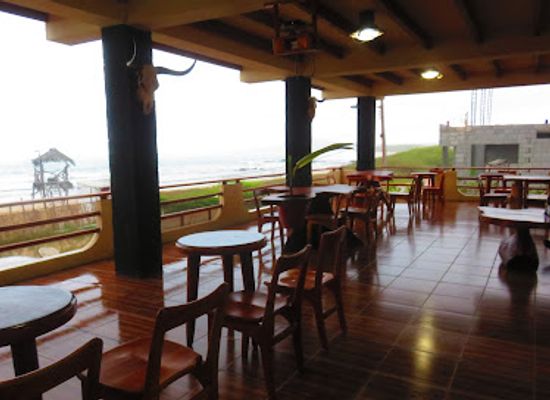 ecuador/galapagos-islands/bar/booby-trap-bar-restaurant