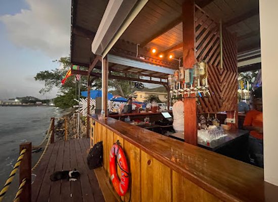 grenada/carriacou-and-petite-martinique/bar/rumpunch-shack