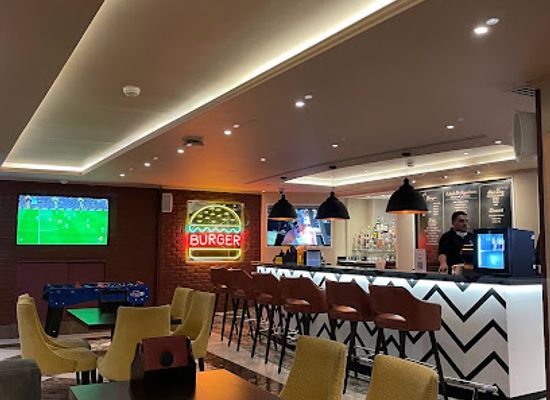egypt/cairo/giza/bar/char-bar