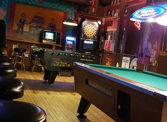 wisconsin/kenosha/bar/dolls-tavern