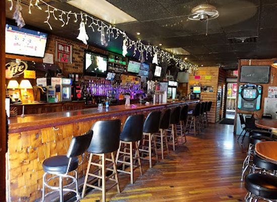 illinois/quad-cities/bar/bottoms-up-on-7th