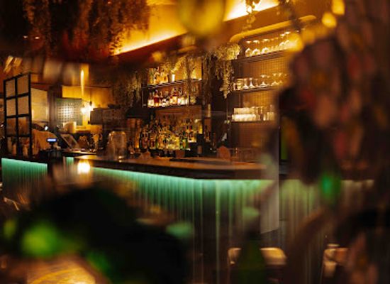 italy/brianza/bar/leaf-bar