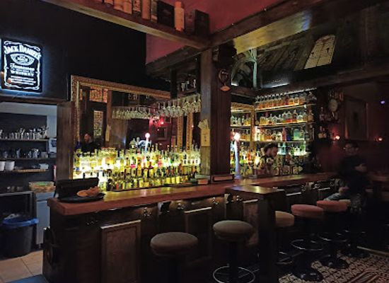 cyprus/mesaoria-plain/bar/korniza-baroque