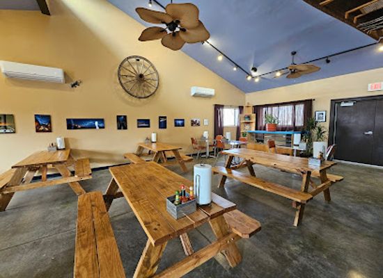 utah/colorado-plateau/bar/canyon-smokehouse